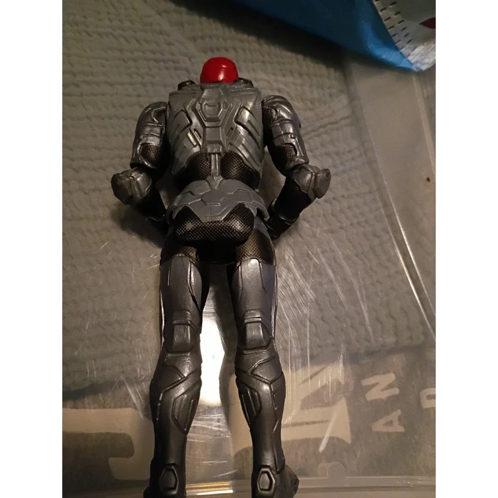 Good Used Condition 2018 Hasbro Marvel Avengers:  Iron Man